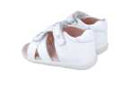 Sandalias blancas preandantes de piel Garvalín 252304